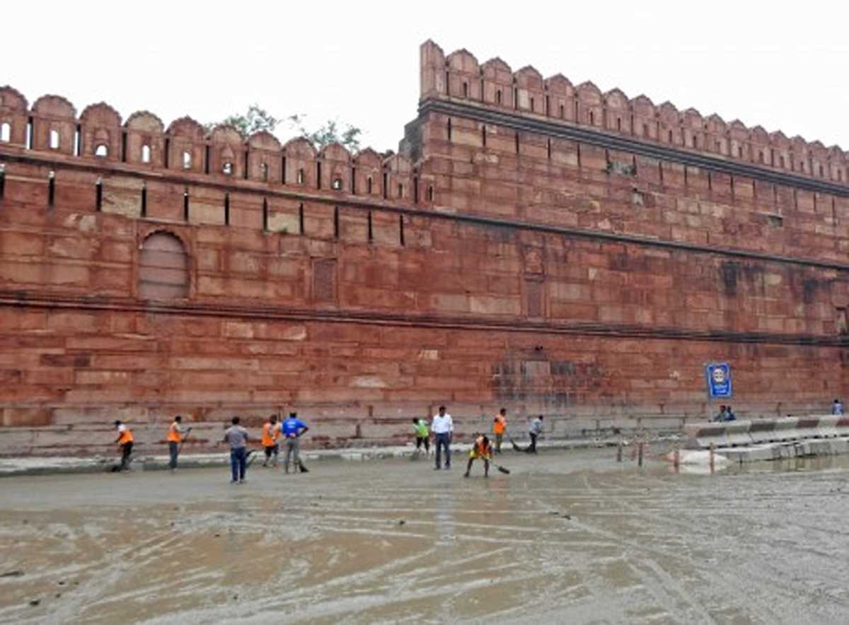 दरिया का नहीं होता कोई प्राकृतिक बहाव, यमुना ने भी बार-बार बदला है अपना रास्ता